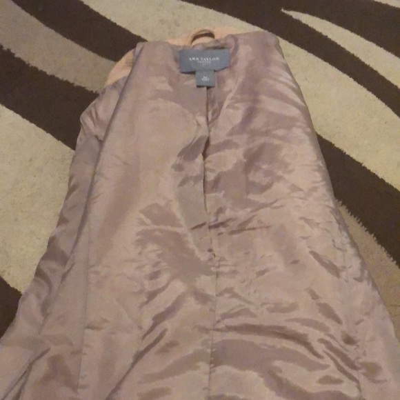 Beige coat - Picture 2 of 3